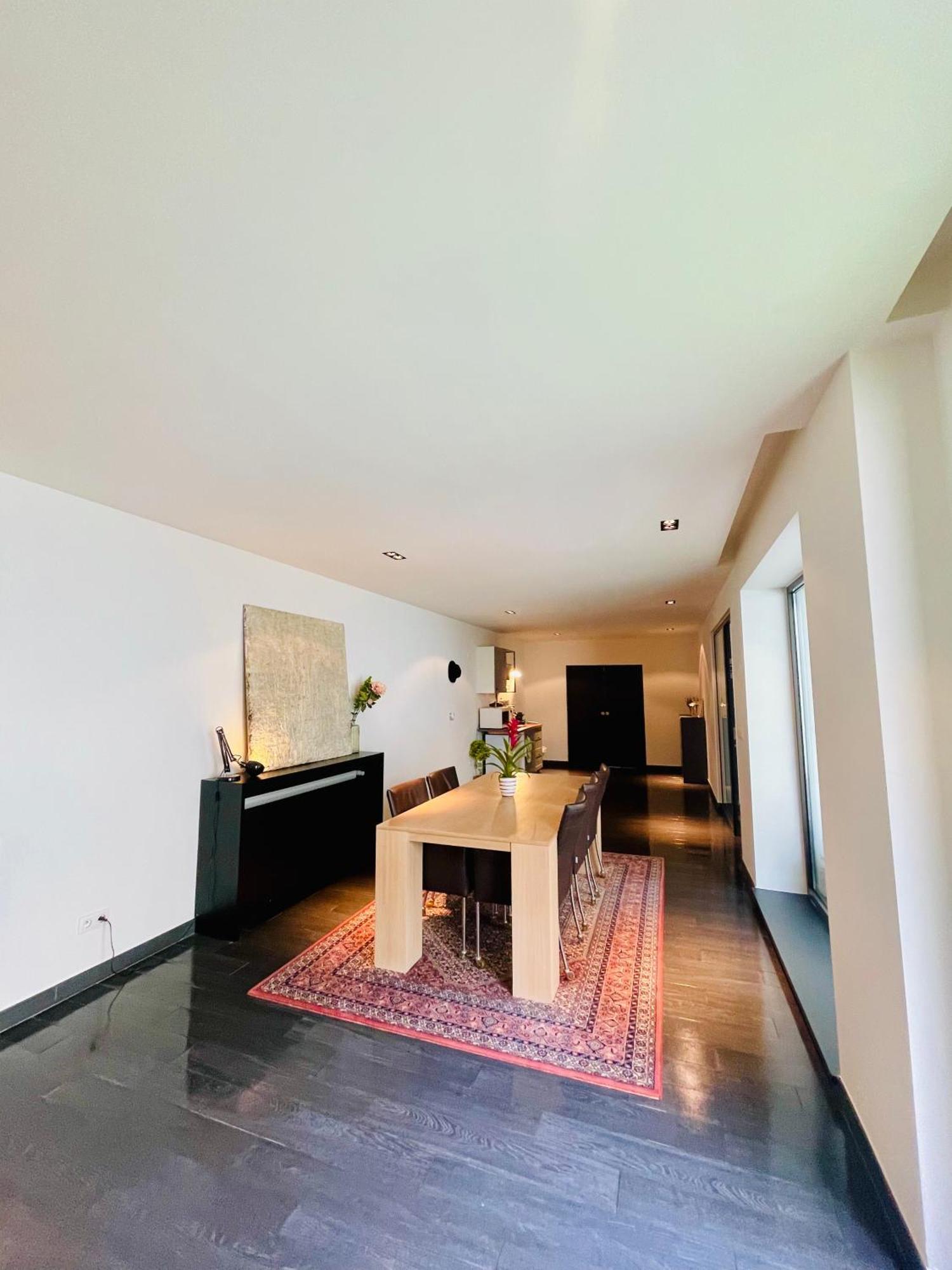 Down Town Spacious Loft Retreat With Private Parking Bruselas Exterior foto