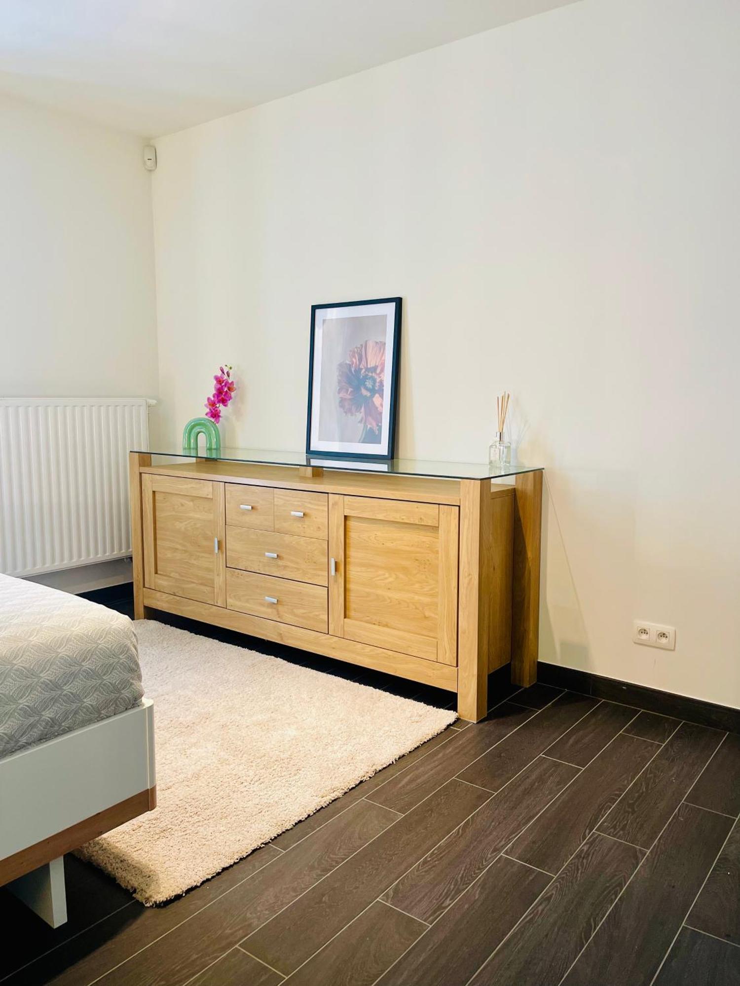 Down Town Spacious Loft Retreat With Private Parking Bruselas Exterior foto